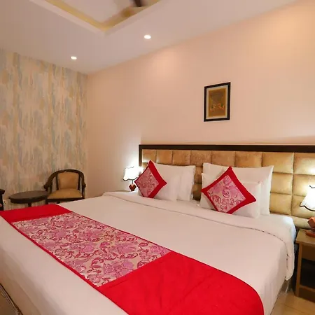 Qotel Nirvana Jasola Couple Friendly